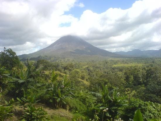 arenal-volcano