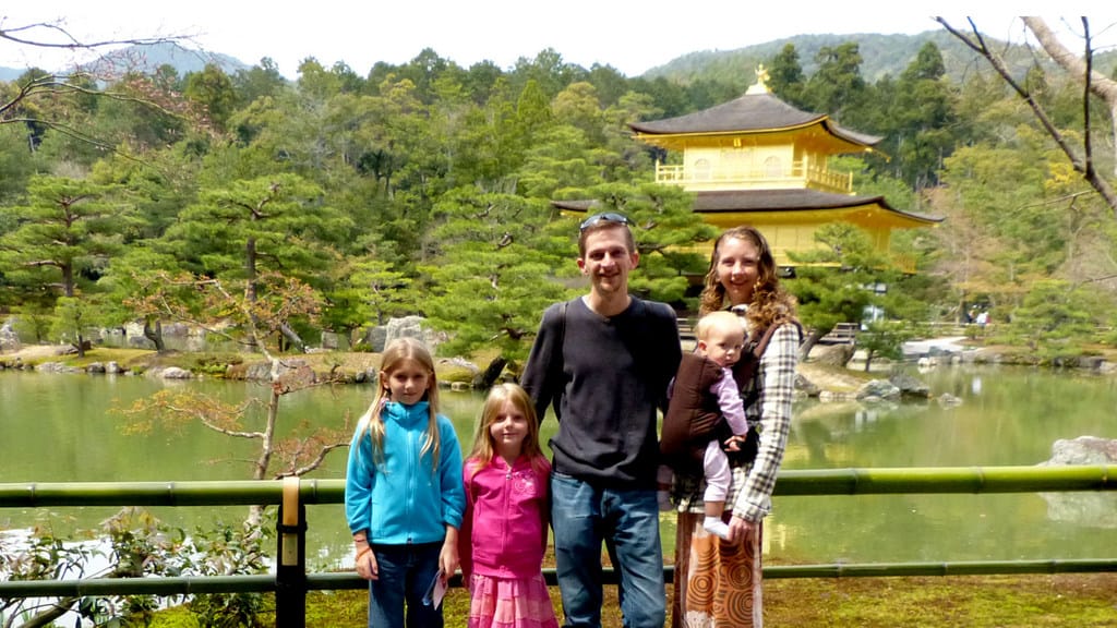 Family at Kingaku-ji