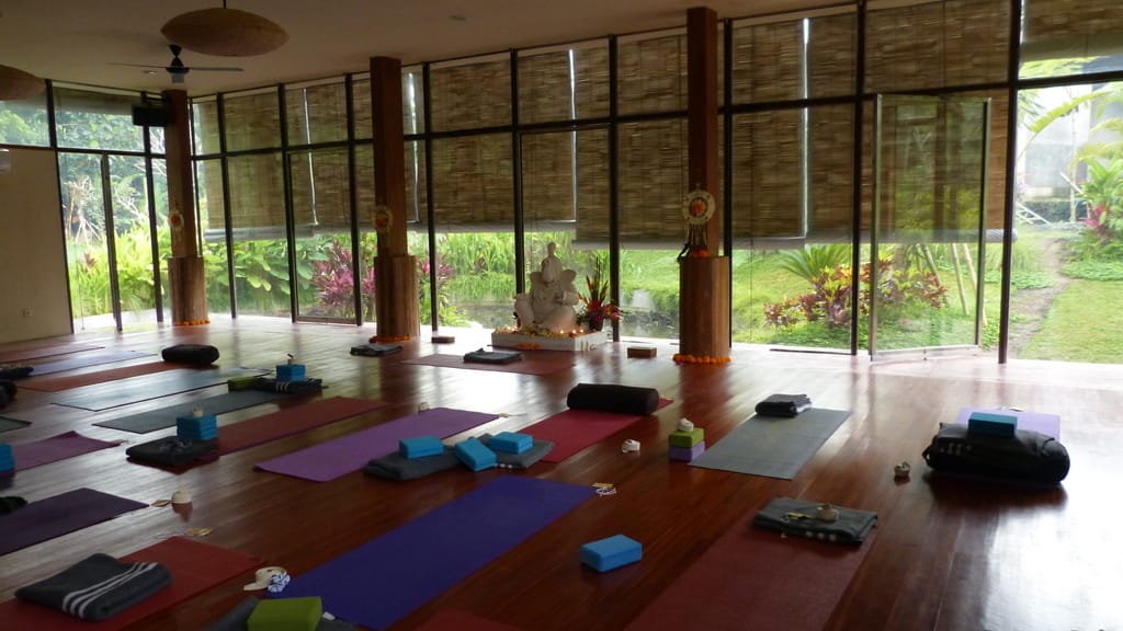 Yoga barn