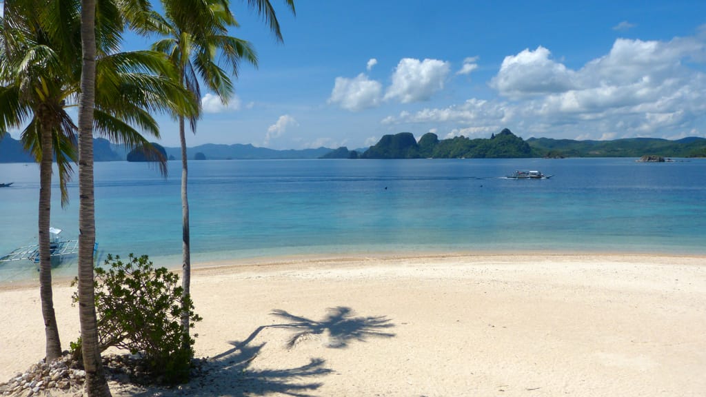 Pangulasian Island